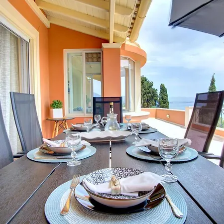Вилла Seaview &