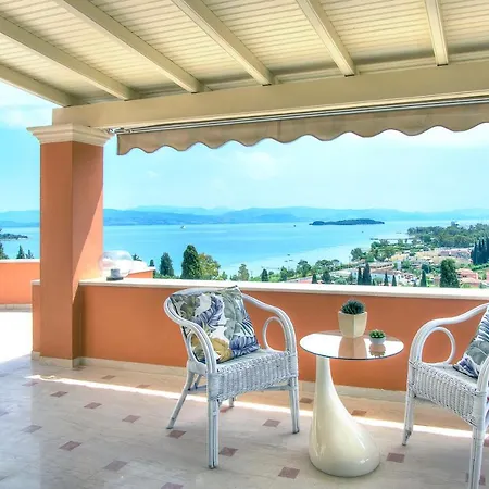 Villa Seaview & *