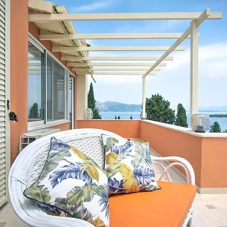Seaview & Villa